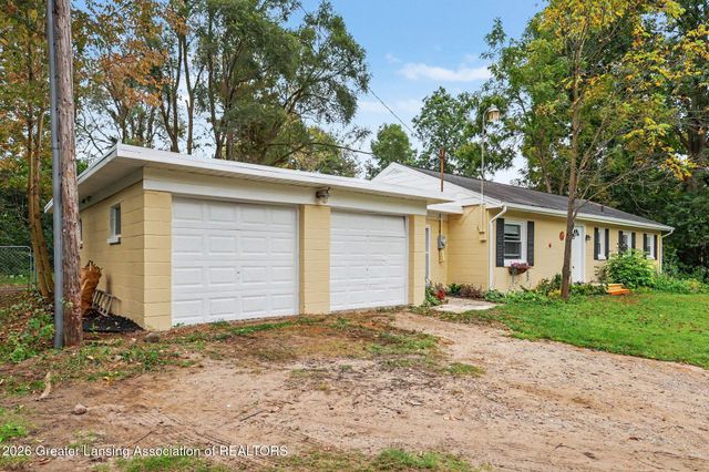 16489 Center Road, East Lansing, MI 48823