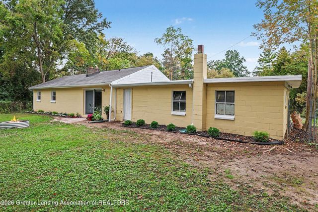 16489 Center Road, East Lansing, MI 48823