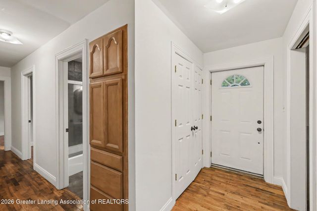 16489 Center Road, East Lansing, MI 48823