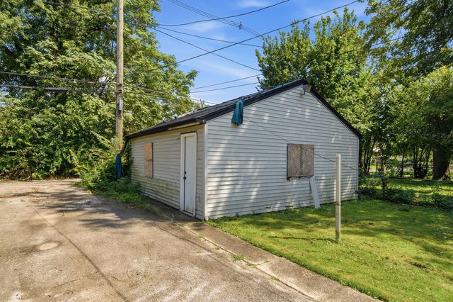 15641 Paulina Street, Harvey, IL 60426