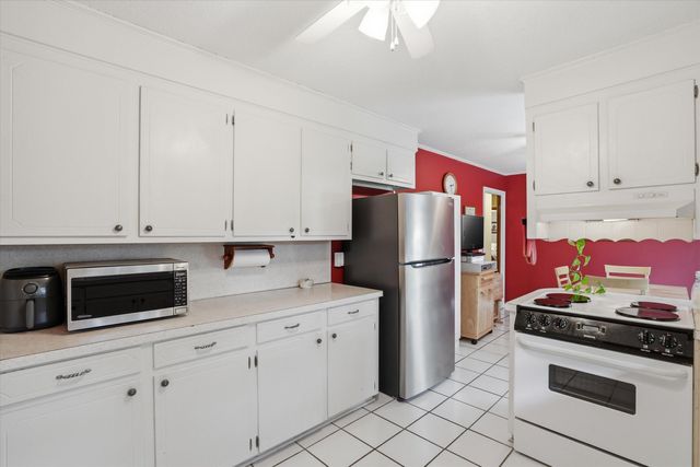 417 Cessna Avenue, Charleston, SC 29407