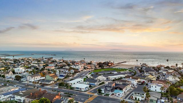 2521 Pierpont Boulevard, Ventura, CA 93001