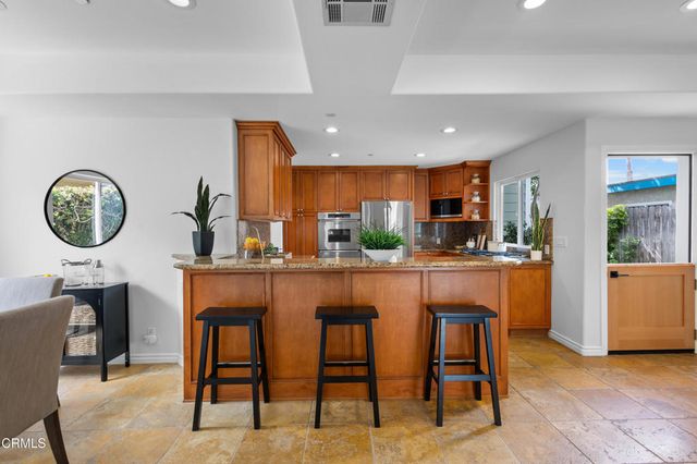 2521 Pierpont Boulevard, Ventura, CA 93001