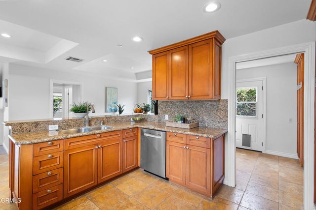 2521 Pierpont Boulevard, Ventura, CA 93001