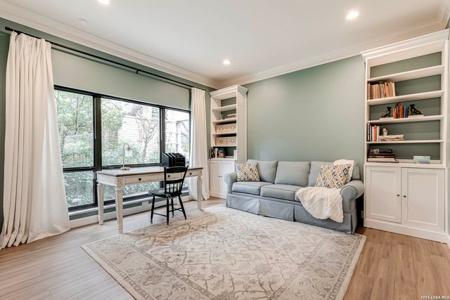 7110 Poniente, San Antonio, TX 78209