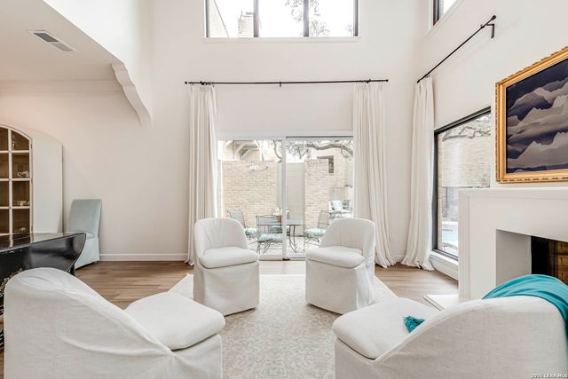 7110 Poniente, San Antonio, TX 78209