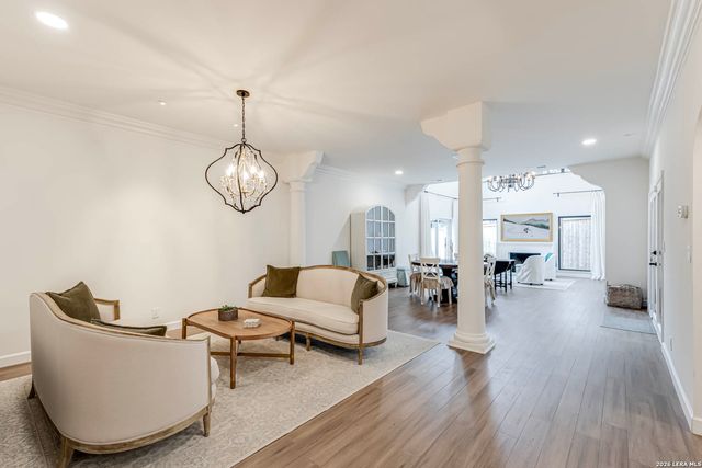 7110 Poniente, San Antonio, TX 78209