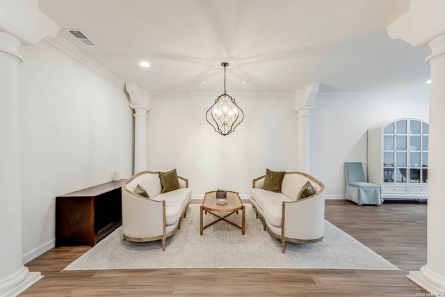 7110 Poniente, San Antonio, TX 78209