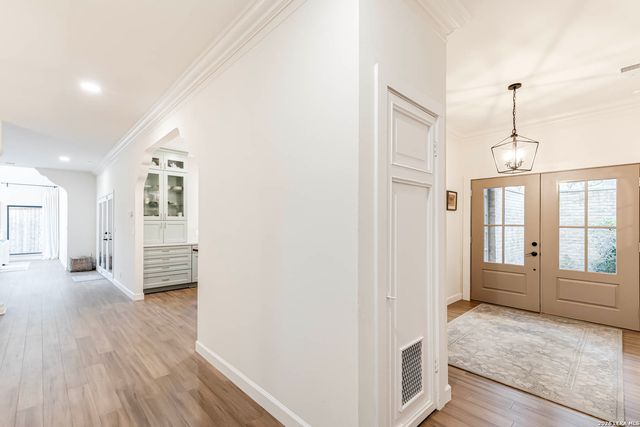 7110 Poniente, San Antonio, TX 78209