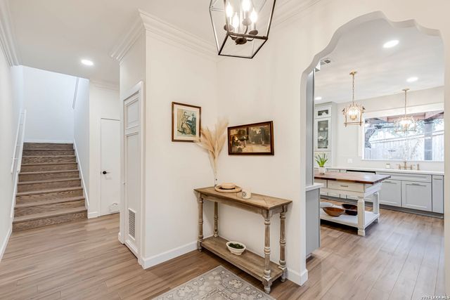 7110 Poniente, San Antonio, TX 78209