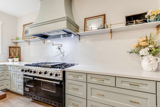 7110 Poniente, San Antonio, TX 78209