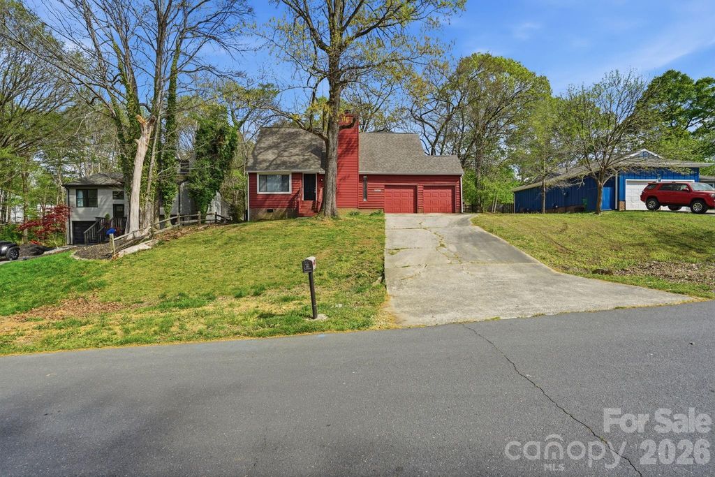 12023 Rock Canyon Drive, Charlotte, NC 28226