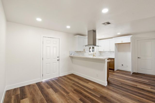 840 S Gertrude Ave, Stockton, CA 95215