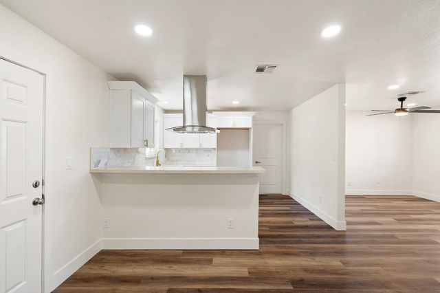840 S Gertrude Ave, Stockton, CA 95215