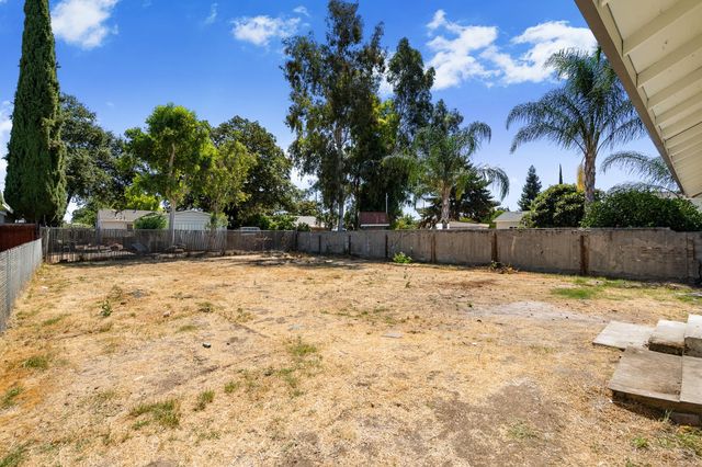 840 S Gertrude Ave, Stockton, CA 95215