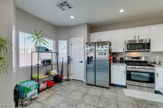 3816 Hollycroft Drive, North Las Vegas, NV 89081