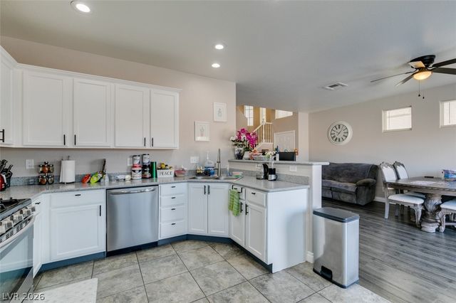 3816 Hollycroft Drive, North Las Vegas, NV 89081