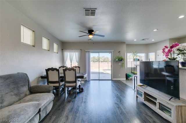 3816 Hollycroft Drive, North Las Vegas, NV 89081