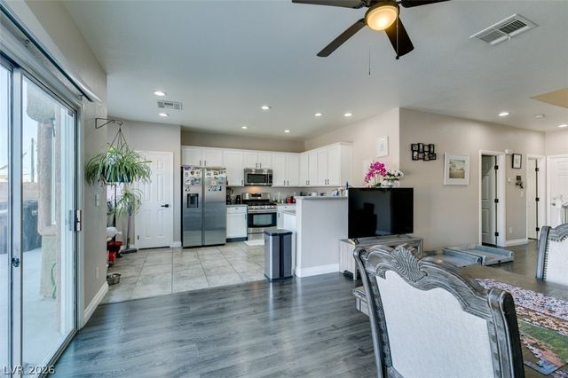 3816 Hollycroft Drive, North Las Vegas, NV 89081