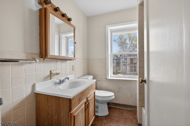 250 Powers St, New Brunswick City, NJ 08901