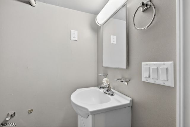 250 Powers St, New Brunswick City, NJ 08901