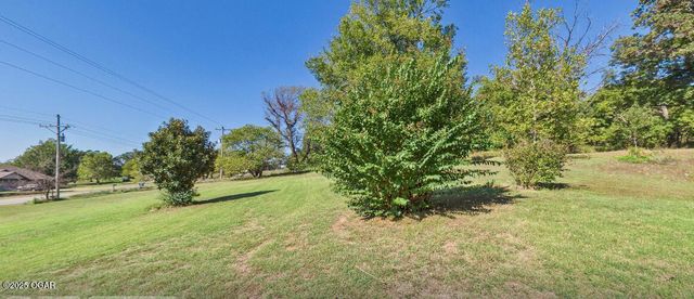 3444 Douglas Fir Road, Loma Linda, MO 64804