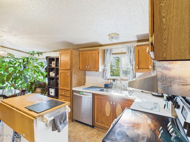 3444 Douglas Fir Road, Loma Linda, MO 64804