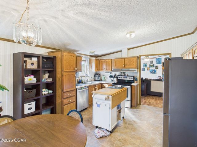 3444 Douglas Fir Road, Loma Linda, MO 64804