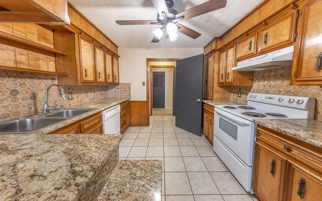 4828 73rd Street, Lubbock, TX 79424