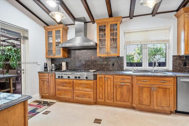 800 SW 12th, Fort Lauderdale, FL 33312