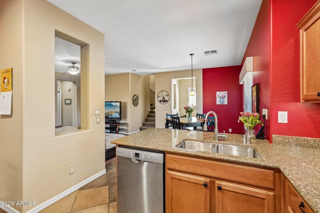 3713 W VIVIAN Court, Phoenix, AZ 85086