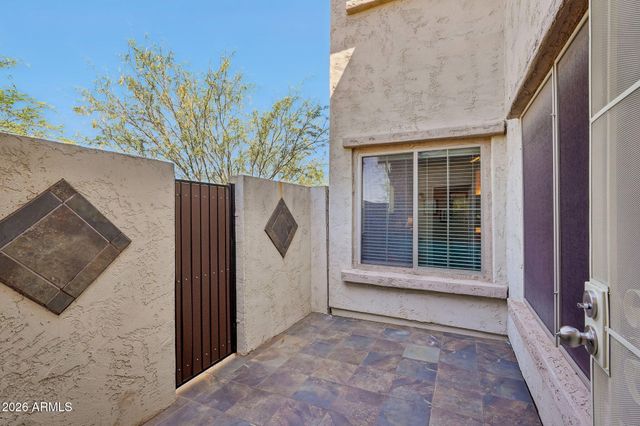3713 W VIVIAN Court, Phoenix, AZ 85086