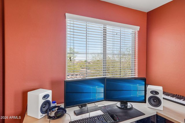 3713 W VIVIAN Court, Phoenix, AZ 85086
