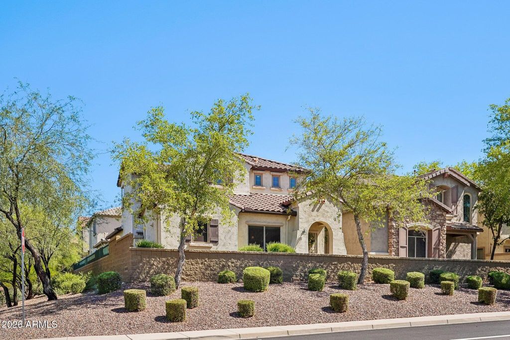 3713 W VIVIAN Court, Phoenix, AZ 85086