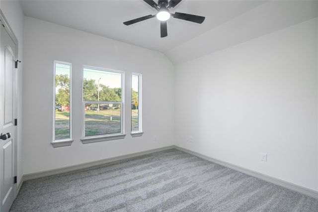 52 Leeder Court, Lake Jackson, TX 77566