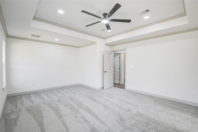 52 Leeder Court, Lake Jackson, TX 77566