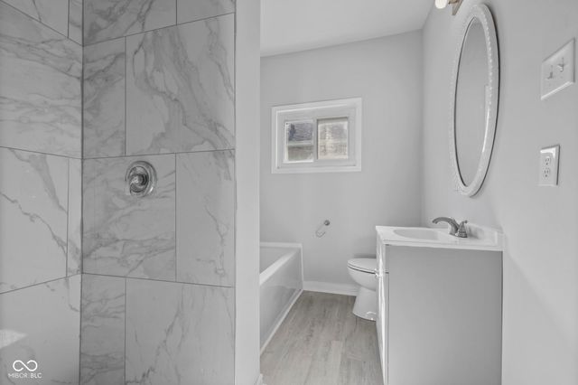 65 S 8th Avenue, Beech Grove, IN 46107