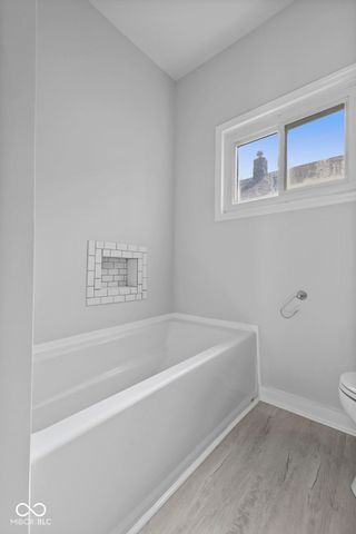 65 S 8th Avenue, Beech Grove, IN 46107