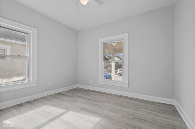 65 S 8th Avenue, Beech Grove, IN 46107