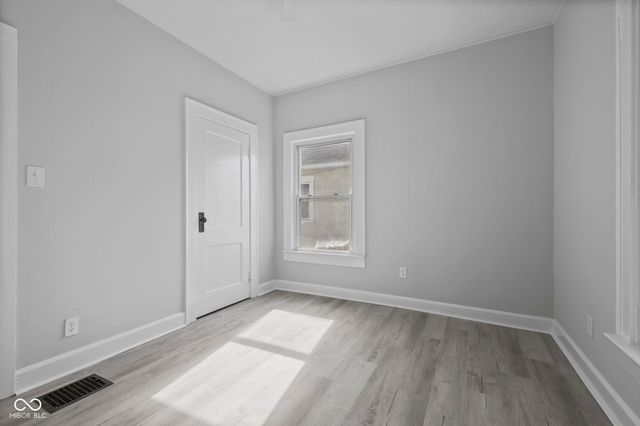 65 S 8th Avenue, Beech Grove, IN 46107