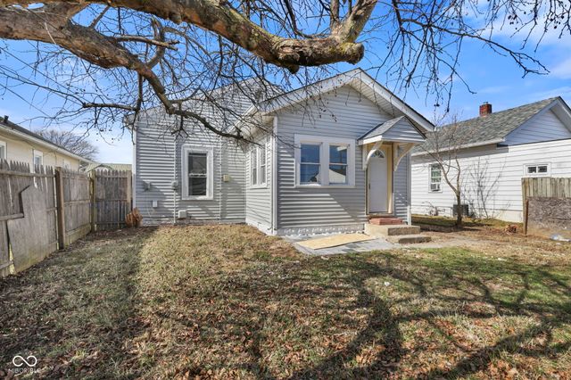 65 S 8th Avenue, Beech Grove, IN 46107