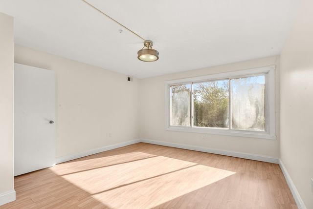 75 Colonel Bell Dr 12, Brockton, MA 02301