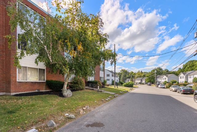 75 Colonel Bell Dr 12, Brockton, MA 02301