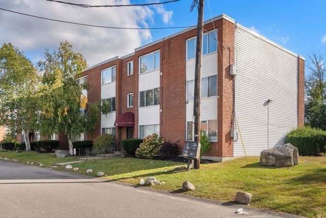 75 Colonel Bell Dr 12, Brockton, MA 02301