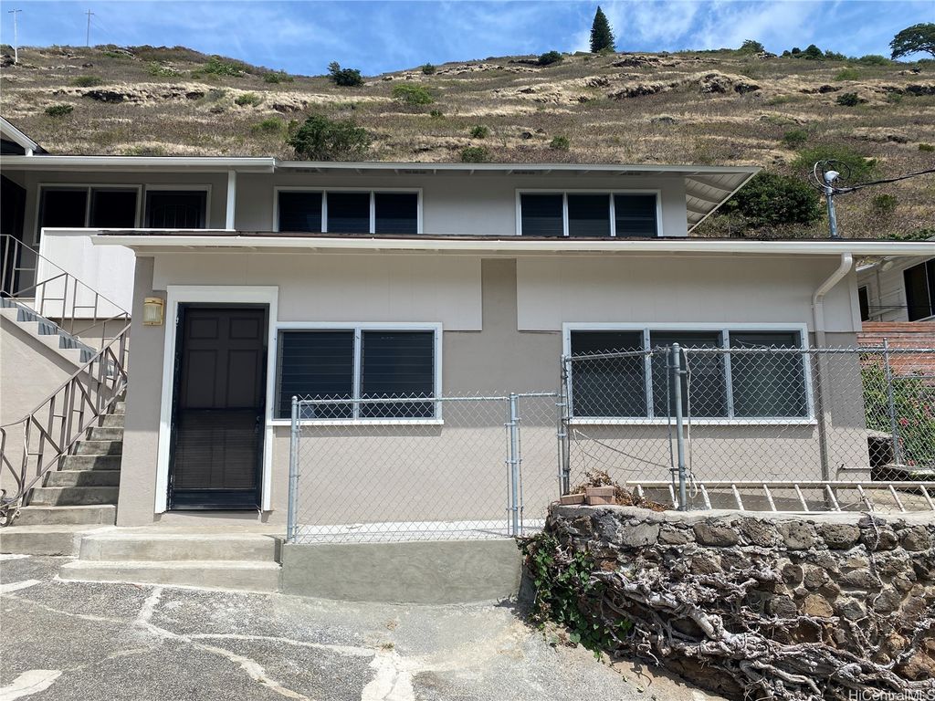 3257 Kikilia Place, Honolulu, HI 96816