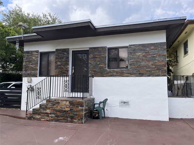 55 NW 44 ST, Miami, FL 33127