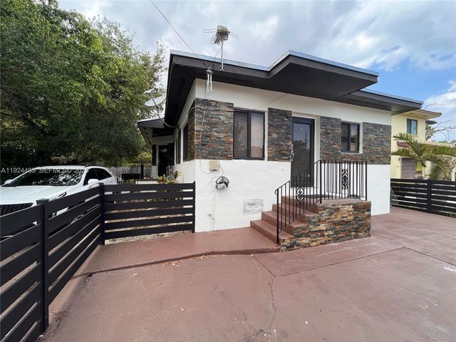 55 NW 44 ST, Miami, FL 33127