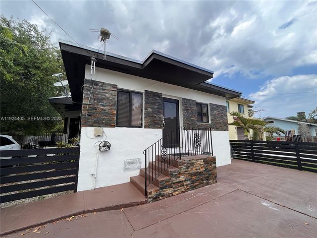 55 NW 44 ST, Miami, FL 33127