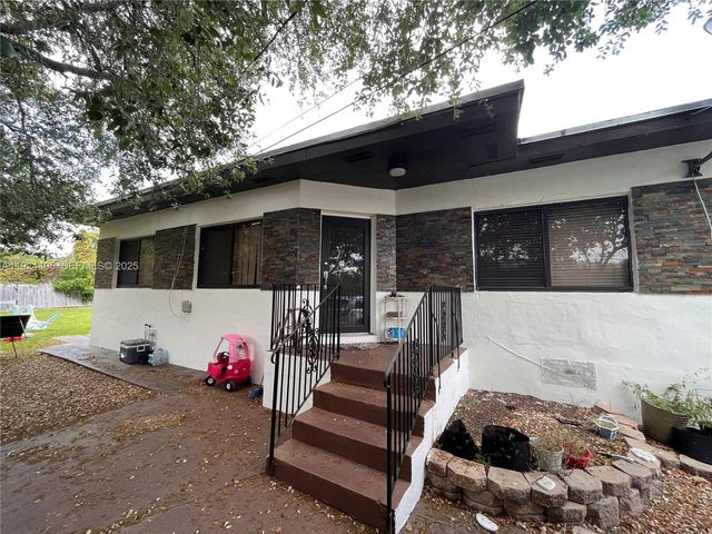 55 NW 44 ST, Miami, FL 33127