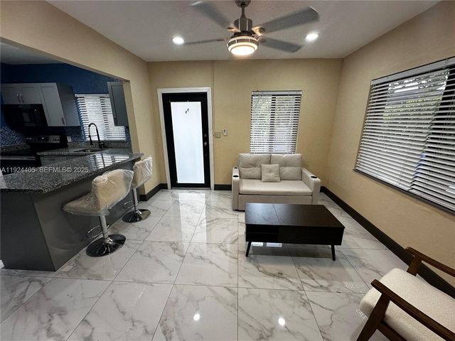 55 NW 44 ST, Miami, FL 33127